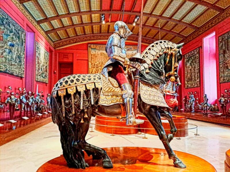 Madrid Private tour: Royal Palace & Cathedral & Old city - End of Tour Back at Plaza Mayor