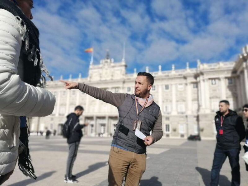 Madrid: Private Walking tour 2,5 hours or 5 hours - Discover Madrid’s Heart with a Private Guided Walking Tour