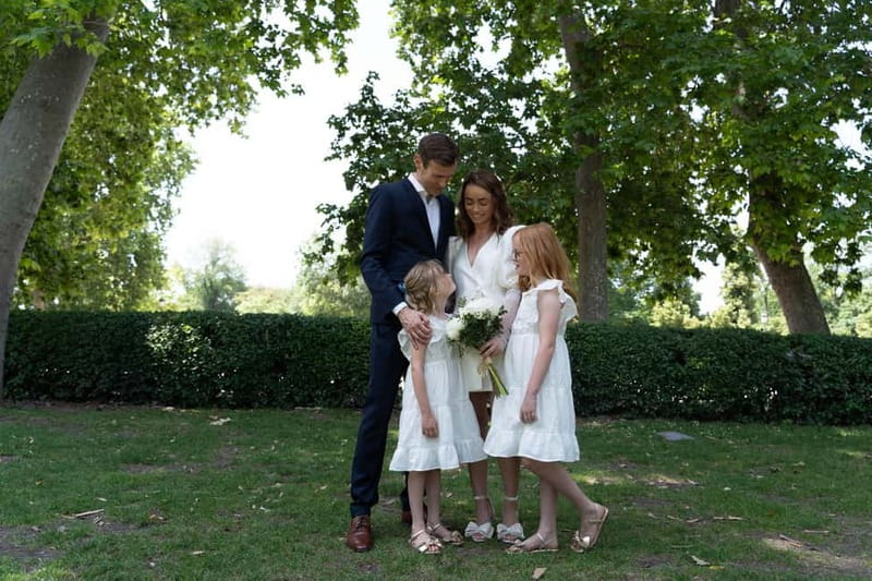 Madrid: Professional photoshoot in the Retiro park - All Photos Delivered the Same Day