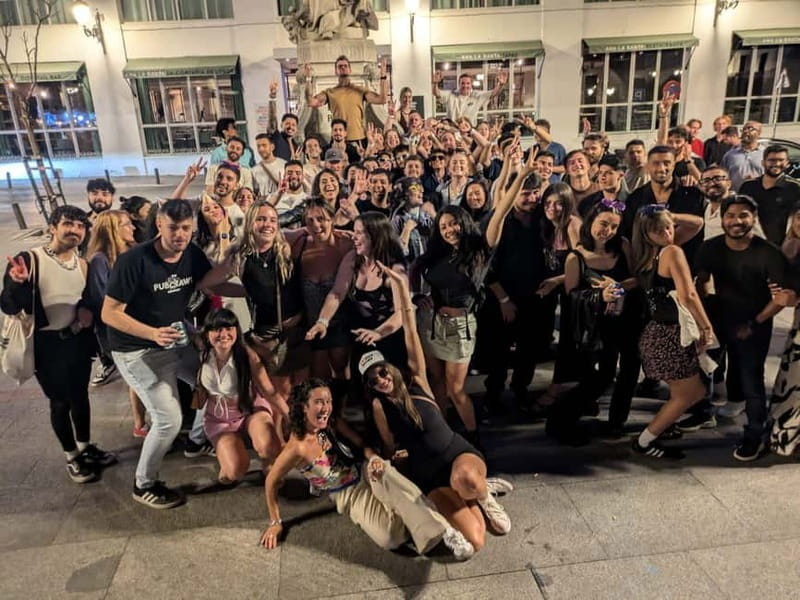Madrid: Pub Crawl & Club Tour - Madrid: Pub Crawl & Club Tour – An Unmissable Night Out