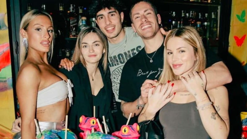 Madrid: Pub Crawl | Free shot & Free Club entry - Key Points