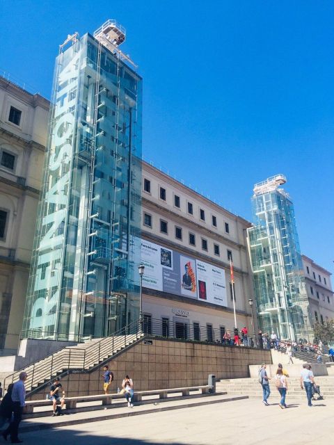 Madrid: Reina Sofía Museum Private Guided Tour - Highlights of the Madrid: Reina Sofía Museum Private Guided Tour
