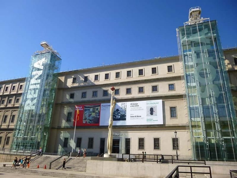 Madrid: Reina Sofia Museum private tour with local guide - What Makes the Private Tour Different from Standard Visits