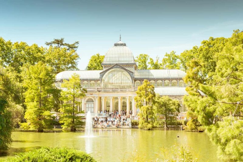 Madrid: Retiro Park Deluxe Tour with Hidden Stories - Explore El Retiro Park’s Hidden Corners and Iconic Landmarks