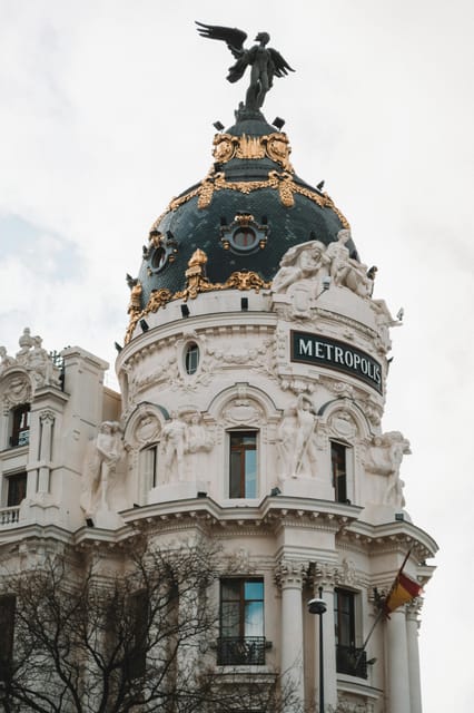 Madrid Retro Tour - 90 min - heart of the city and also modern Madrid. - Explore Madrid in 90 Minutes with a Private Electric Car Tour