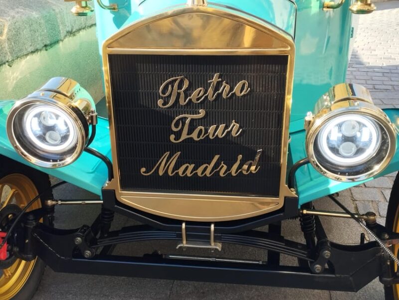 Madrid Retro Tour - 90 min - heart of the city and also modern Madrid. - Key Points