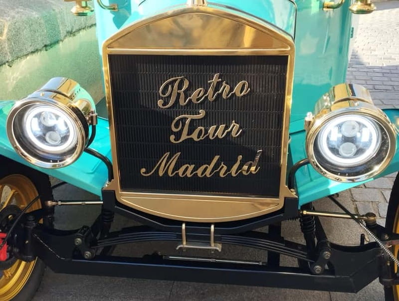 Madrid Retro Tour Madrid- 30 min - Madrid Retro Tour Madrid- 30 min: An Electric Ride Through the City’s Heart