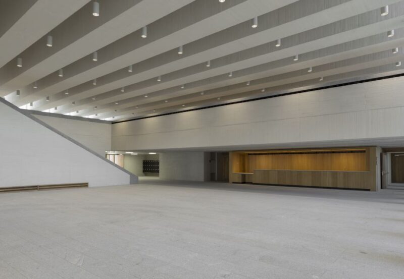 Madrid: Royal Collections Gallery Entry Ticket - Pacing and Visitor Experience