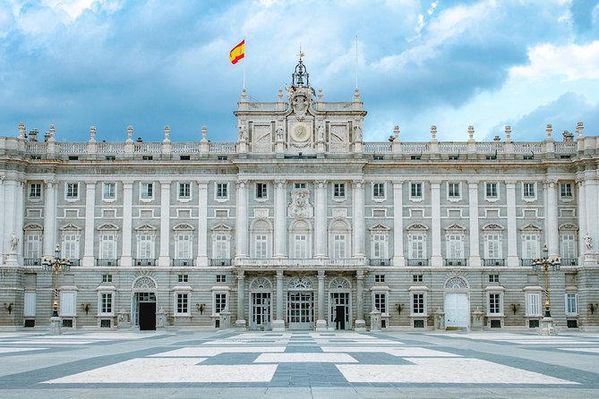 Madrid Royal Palace and Prado Museum Private Tour with Transfers - From the Royal Palace to the Prado Museum: Seamless Transportation