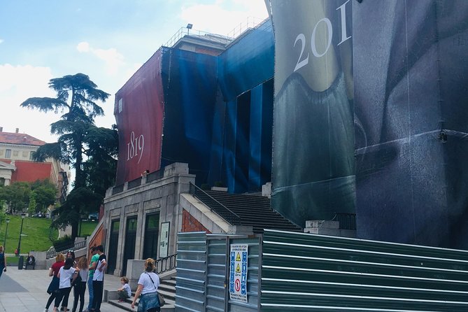 Madrid Royal Palace and Prado Museum Private Tour with Transfers - Customization and Personalization of the Experience