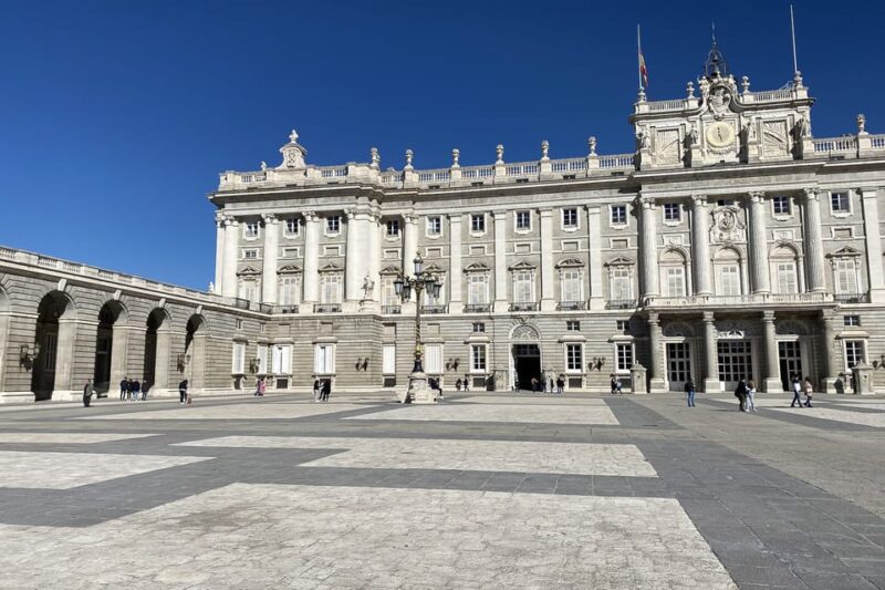 Madrid: Royal Palace Guided Tour Small Group or Private - Audience and Suitability for Different Visitors