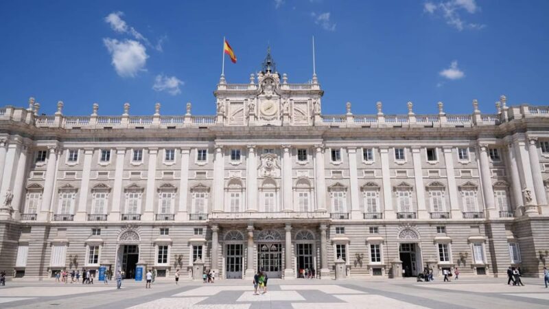 Madrid: Royal Palace Guided Tour with Entry Ticket - How the Tour Compares to Similar Experiences