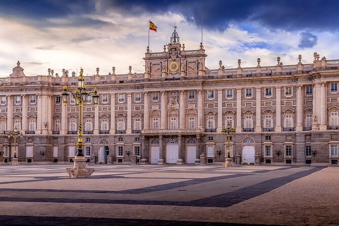 Madrid: Royal Palace Guided Tour with Skip the Line Ticket - Explore Madrid’s Royal Palace Effortlessly with Skip-the-Line Access