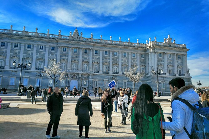 Madrid Royal Palace Private Tour with Skip-the-line Ticket - Fast Access with Skip-the-Line Tickets