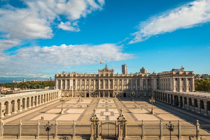 Madrid Royal Palace Private Tour with Skip-the-line Ticket - Pacing and Duration