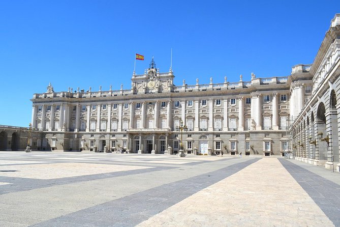 Madrid Royal Palace & Retiro Park Tour with Optional Tapas - The Optional Tapas Tasting: What to Expect