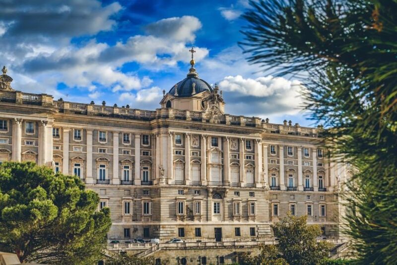 Madrid: Royal Palace Skip-the-line Guided Tour - Madrids Royal Palace: An Impressive 19th-Century Landmark
