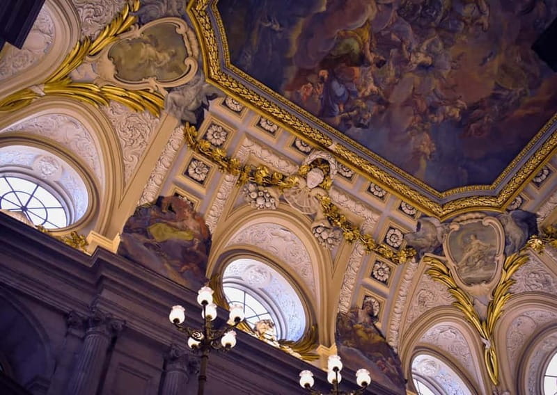 Madrid: Royal Palace Small Group Guided Tour & Wine Tasting - Perfect for a Relaxed Yet Cultural Afternoon