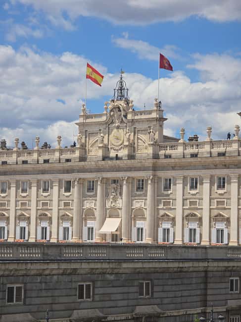 Madrid: Royal Palace Small Group Tour with Skip-the-Line - Key Points