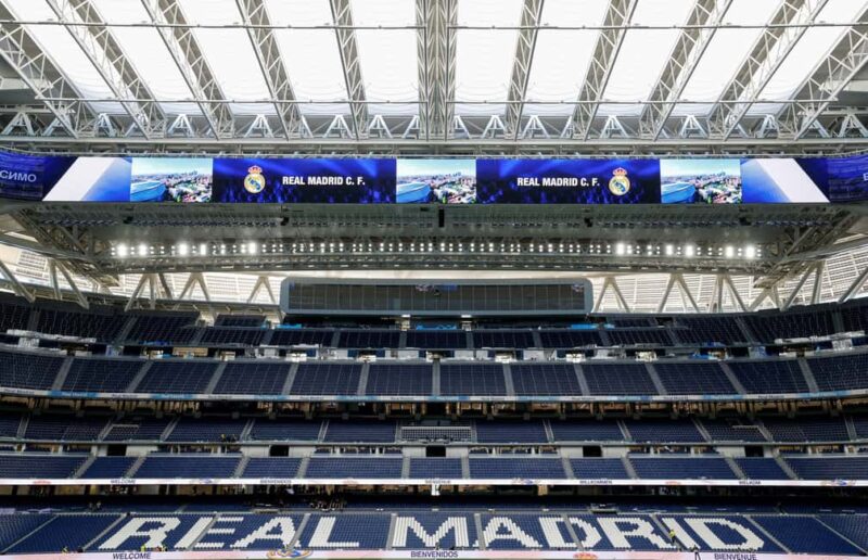 Madrid: Santiago Bernabéu and Real Madrid Guided tour - Meet Your Guide at Av. de Concha Espina for a Friendly Introduction