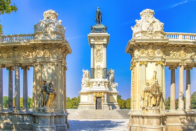 Madrid Scavenger Hunt and Sights Self-Guided Tour - Using the Mobile App for an Interactive Experience