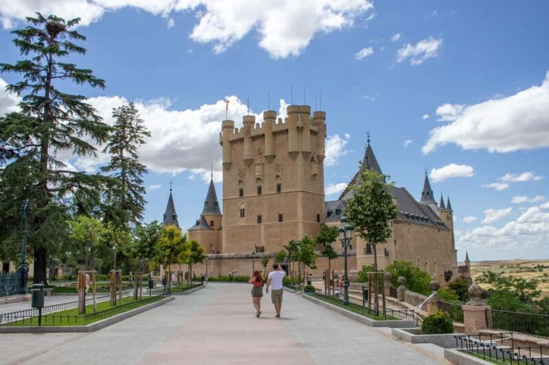 Madrid: Segovia, Ávila & Toledo in 1 Day w/ Tickets & Lunch - Key Points