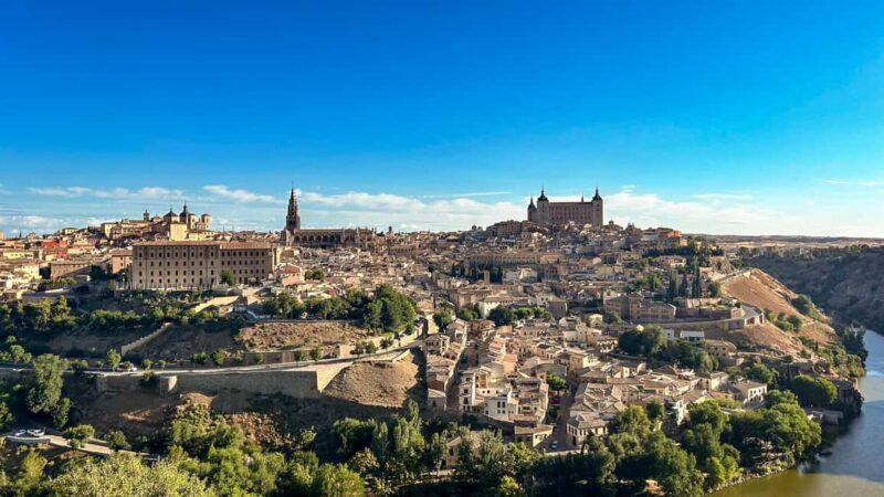 Madrid: Segovia, Ávila & Toledo in 1 Day w/ Tickets & Lunch - Ávila: Medieval Walls and Heritage