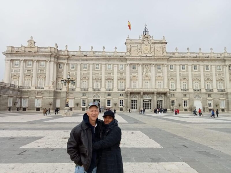 Madrid: Small-Group Royal Palace Guided Tour (Up to 8) - The Experience at the Palace: From Entrance to the Great Rooms