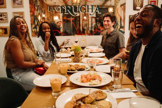 Madrid Tapas & Taverns Small Group Food & History Tour - The Guide: Expertise and Entertainment