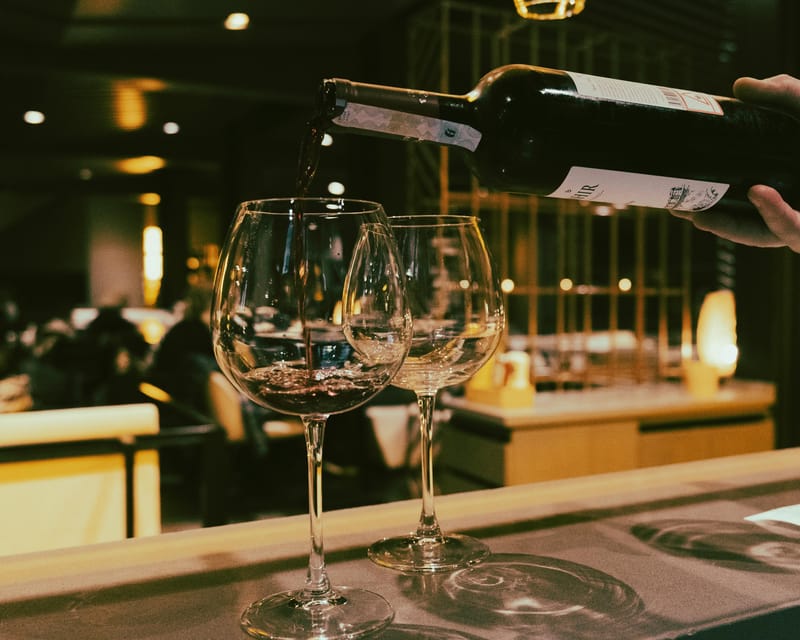 Madrid: Tapas Tour with Beer or Wine - Logistics and Accessibility