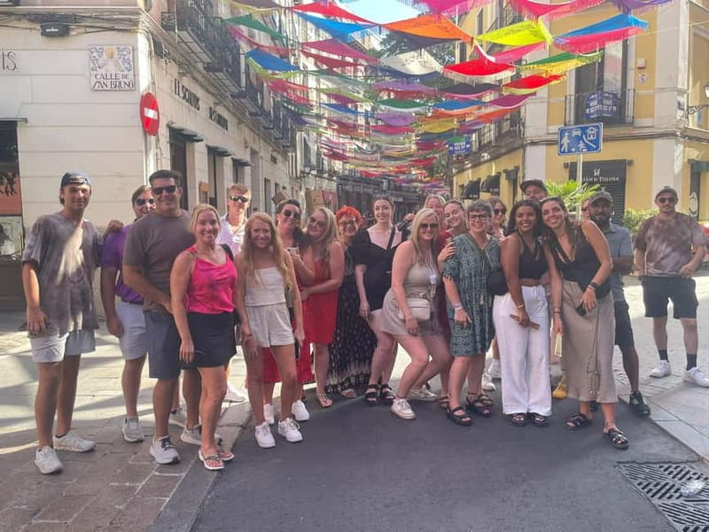 Madrid: Tapas & Wine Tour with Visit to a Rooftop - Key Points