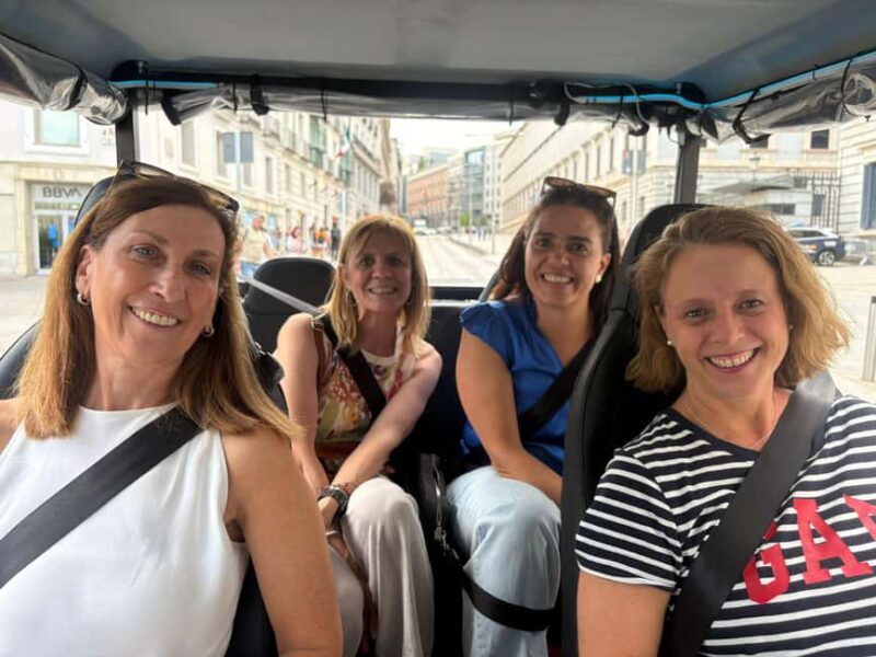 Madrid: The Great Tour of the Christmas Lights with Tuk Tuk Zero. 1h 30min - Comparing Similar Experiences in Madrid