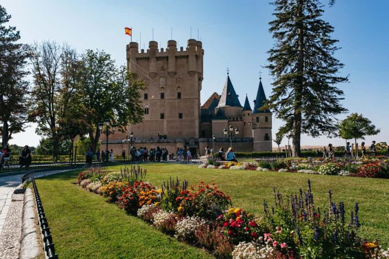 Madrid: Toledo & Segovia Tour w/Cathedral, Alcazar + Lunch - Discovering Segovia’s Roman Aqueduct