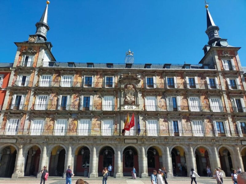 Madrid; Tour. Full Day City Walking Tour - Exploring the Royal Palace and Royal Basilica