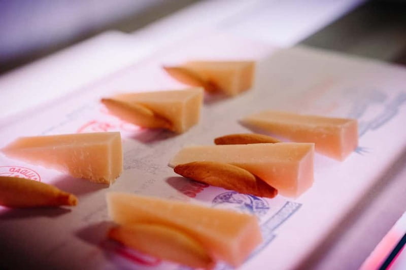 Madrid: Ultimate Food Tour of Local Markets & Tapas - Pastry Shop Since 1855: A Sweet Finale