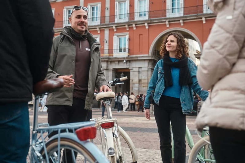 Madrid: Vintage Bike Tour of City Highlights - Small-Group - Why This Tour Stands Out