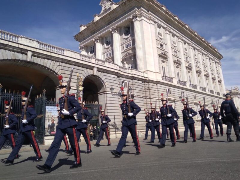 Madrid: VIP Private visit to Royal Palace and Prado Museum - Key Points