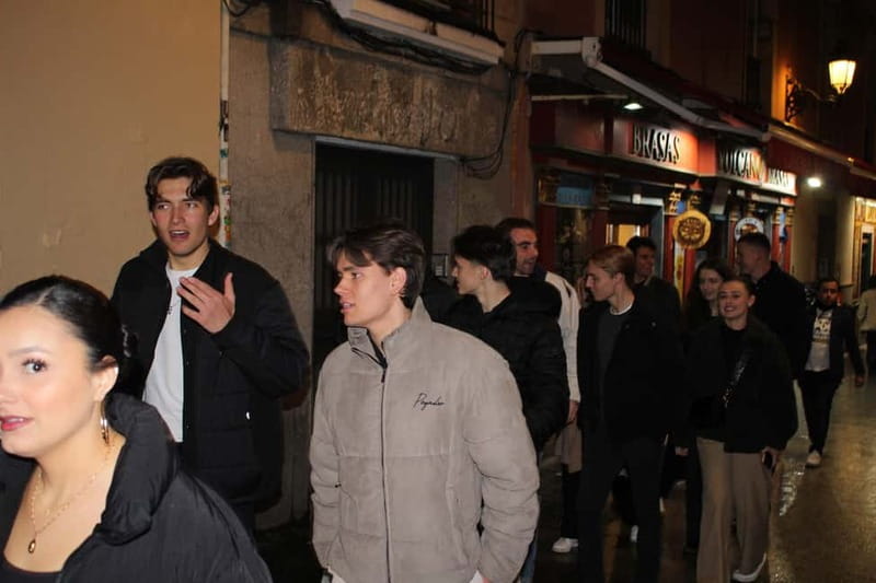 Madrid VIP Pub Crawl Open Bar Beer Say Goodbye to Ordinary! - Madrid VIP Pub Crawl Open Bar Beer Say Goodbye to Ordinary!