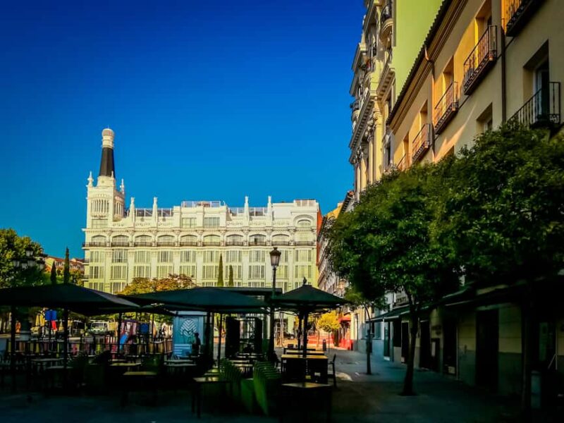 Madrid: Walking Tour about the Golden Century - Starting Point at Velázquez’s Monument in Madrid