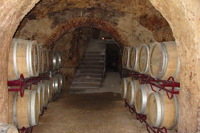 Madrid Wineries Private Tour with Hotel Pickup and Lunch - Key Points