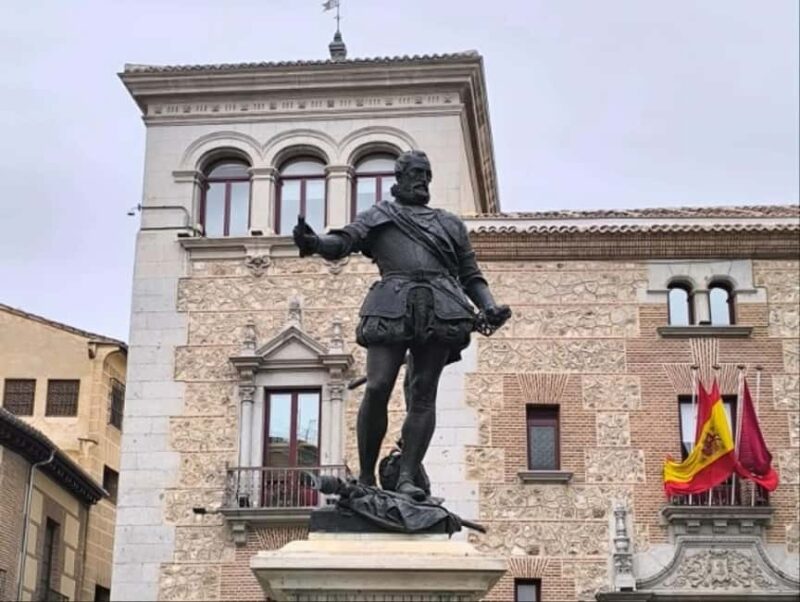 Madrid's Historic Center: Self-Guided Tour Created by an Official Guide - Key Points