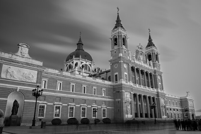 Madrids History, Bites & Sips  An Intimate Tour Since 2018 - The Royal Palace and Its Historical Context