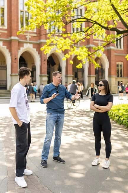 Magic of Krakow: Guided Tour of the Old Town - Key Points