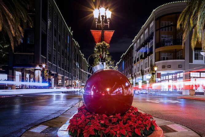 Magical Christmas Wonders: A San Francisco Stroll - The Modern Grandeur of San Francisco Centre’s Holiday Dome