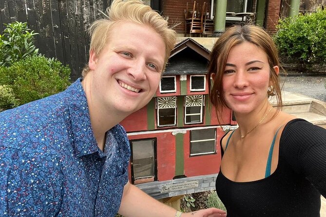 Magical Marathon Scavenger Hunt - Interaction with the Remote Host and Local Engagement