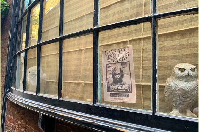 Magical Movies of London Harry Potter Tour - Discovering Cecil Court: The Victorian Alley of Collectors