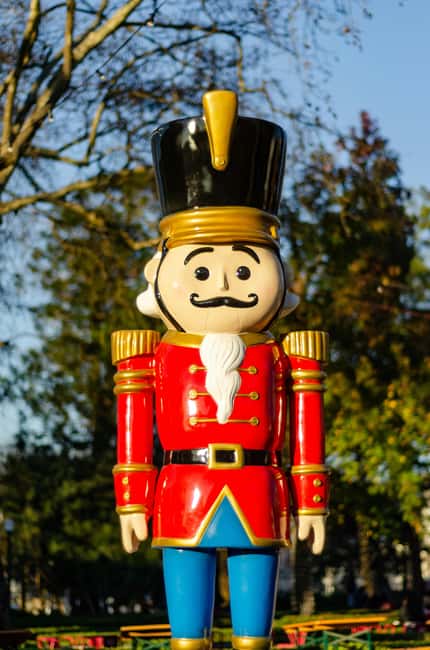 Magical Porto Christmas Lights Night Tour 1:30h - Key Points