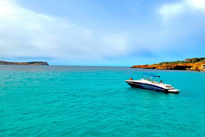 MagiCharter: Private charter motorboat sunset in Ibiza - Drinks, Snorkeling Equipment, and Onboard Comforts