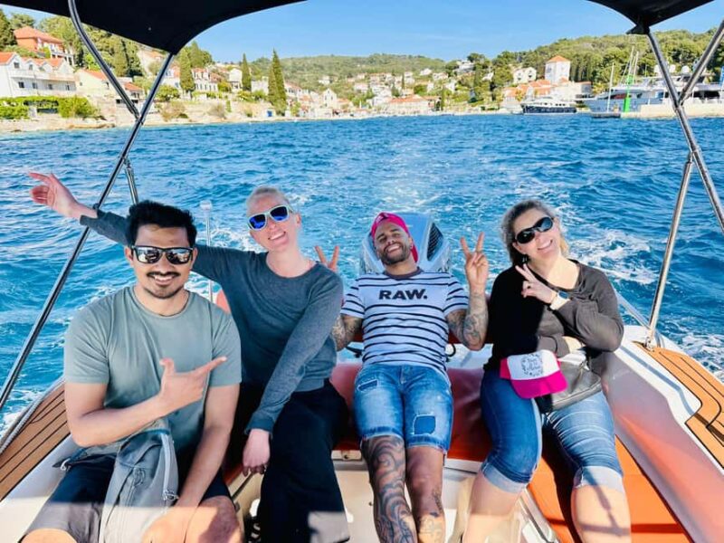 Magnific blue lagoon, speed boat water, wine&towels included - What’s Included and What to Bring