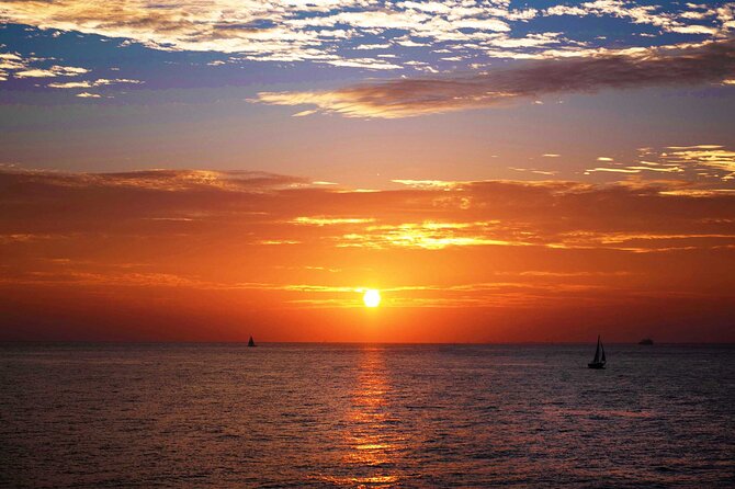 Mai Tai Sunset Cruise - What Sets the Mai Tai Sunset Cruise Apart